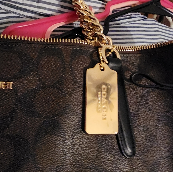 Coach purse - Picture 2 of 7